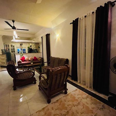 Winston Dutch Canal Villa Guest House Негомбо Екстер'єр фото